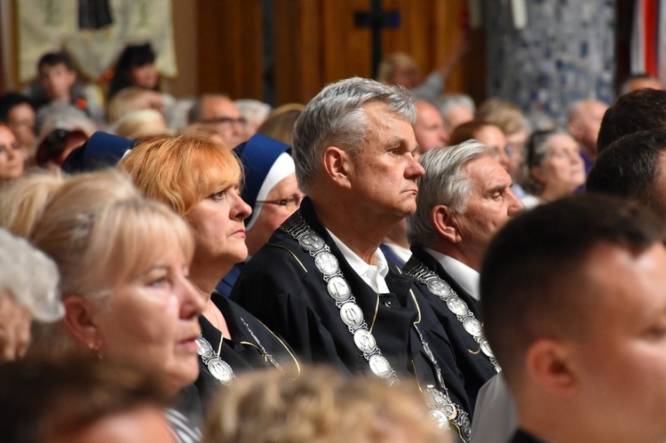 Msza św. i procesja eucharystyczna w Gdyni