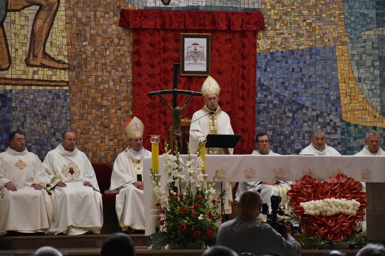 Msza św. i procesja eucharystyczna w Gdyni