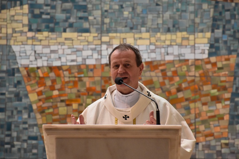 Msza św. i procesja eucharystyczna w Gdyni