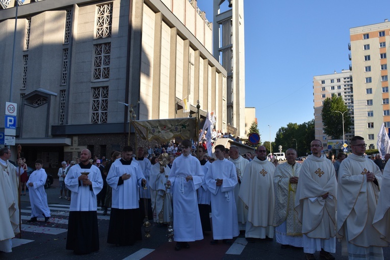 Msza św. i procesja eucharystyczna w Gdyni