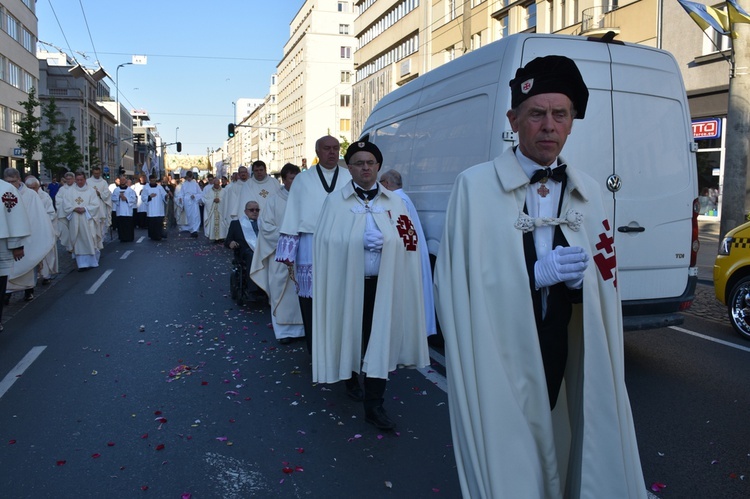 Msza św. i procesja eucharystyczna w Gdyni