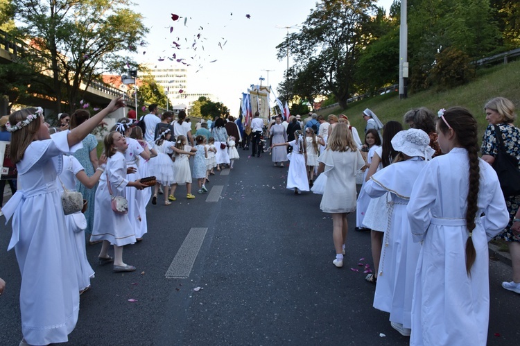 Msza św. i procesja eucharystyczna w Gdyni