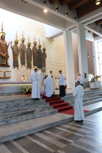 Szesnasty i siedemnasty diakon stały w archidiecezji 