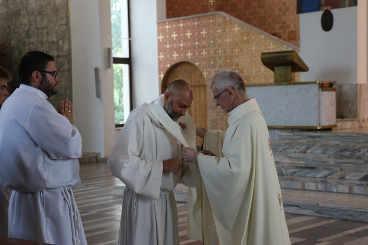 Szesnasty i siedemnasty diakon stały w archidiecezji 