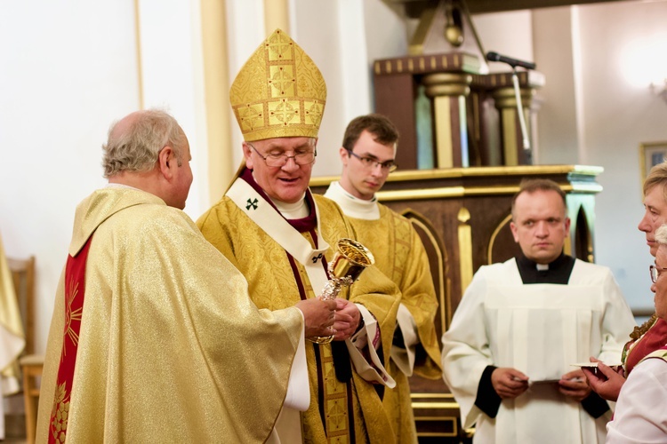 Poświęcenie kościoła w Rozogach