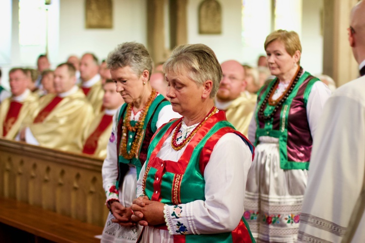 Poświęcenie kościoła w Rozogach