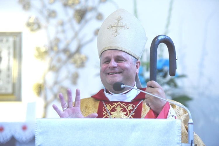 Ogłoszenie nowej parafii w Żdżarach