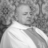 Ks. Władysław Wichrowicz w czasie peregrynacji figury MB Fatimskiej w Dusznikach-Zdroju.