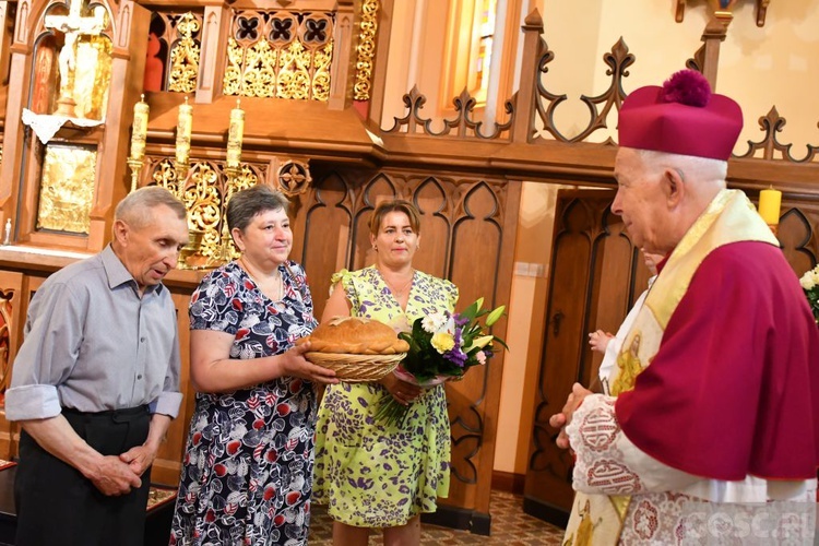 Ołtarz w Rusinowie odzyskał dawny blask