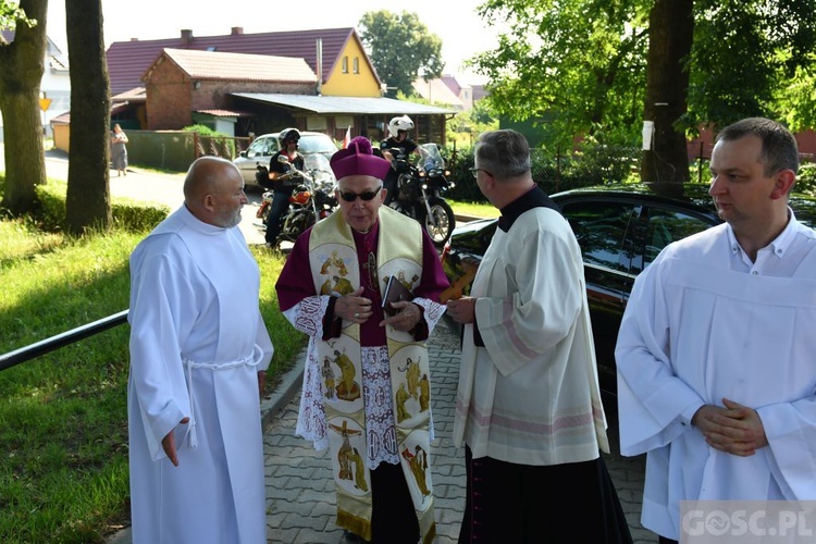 Ołtarz w Rusinowie odzyskał dawny blask