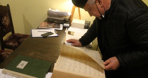 Parafia w Chełmsku Śląskim