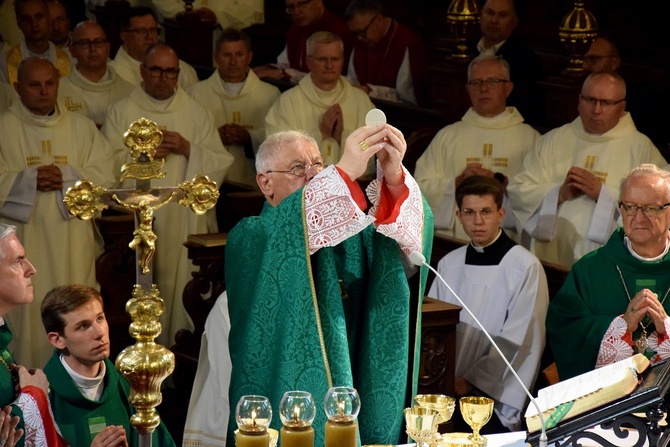 Zakończenie IV Kongresu Eucharystycznego