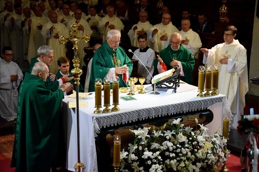 Zakończenie IV Kongresu Eucharystycznego