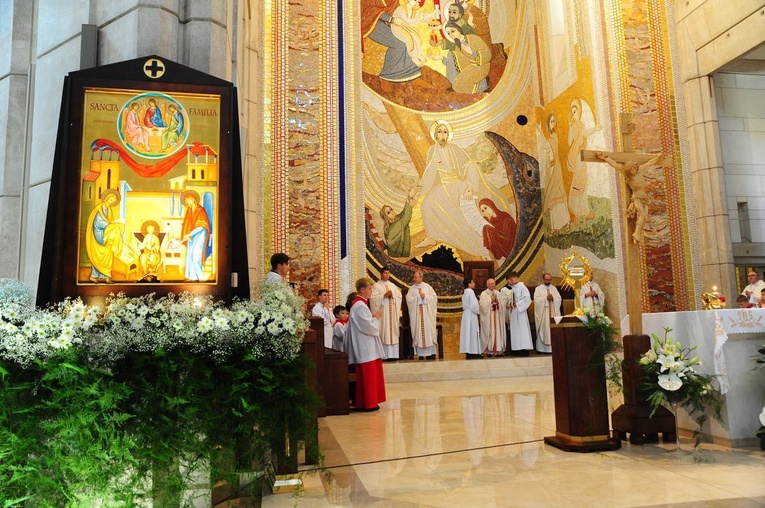 Zakończenie peregrynacji ikony Świętej Rodziny - sanktuarium św. Jana Pawła II