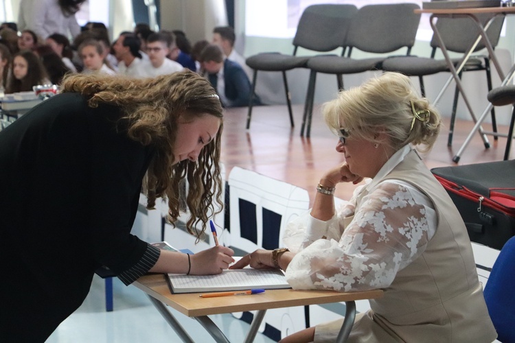 Zakończenie klas ósmych Szkoły Podstawowej w Międzyborowie