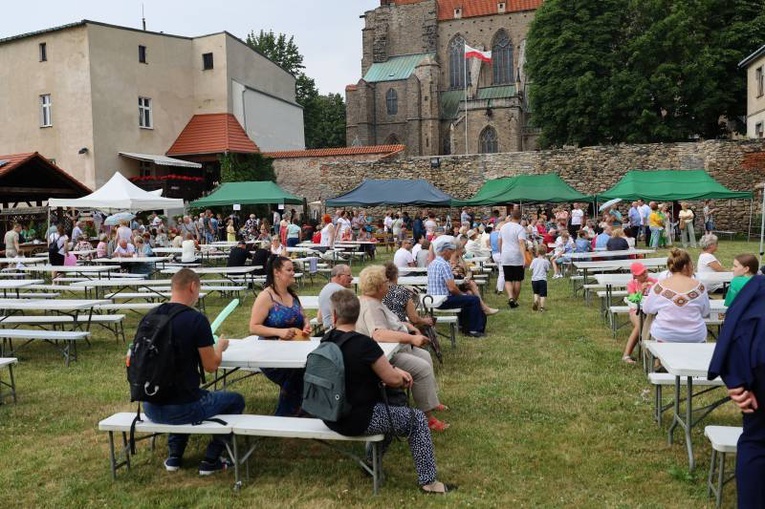 Strzegom. Rodzinny festyn jeszcze przed odpustem