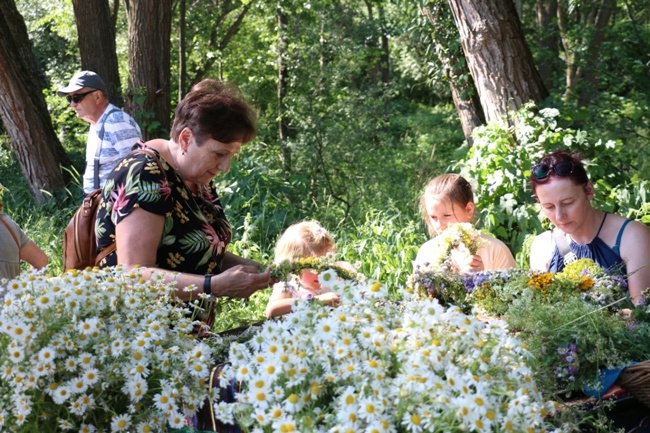 Sobótki w radomskim skansenie