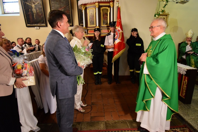 W Jaźwinie pożegnali ks. Stanisława Kucharskiego. Pracował tam prawie 40 lat