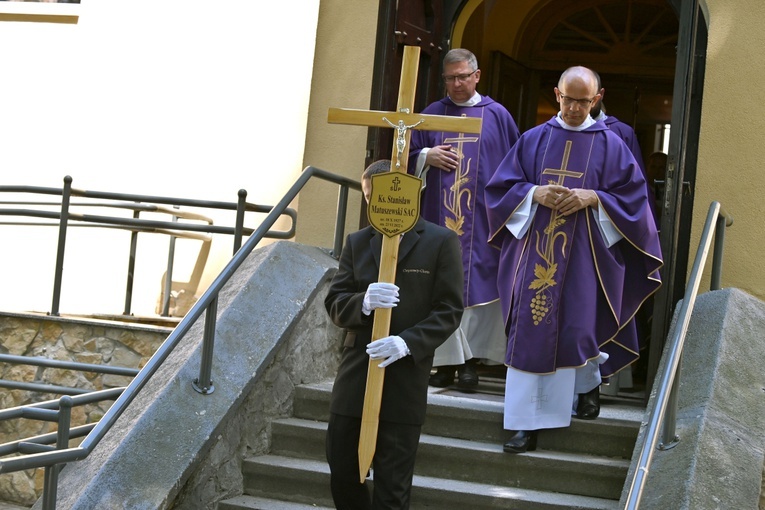 Ząbkowice Śl. Pożegnali ks. Stanisława Matuszewskiego SAC