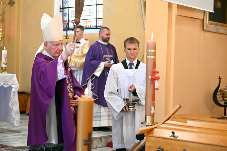 Ząbkowice Śl. Pożegnali ks. Stanisława Matuszewskiego SAC