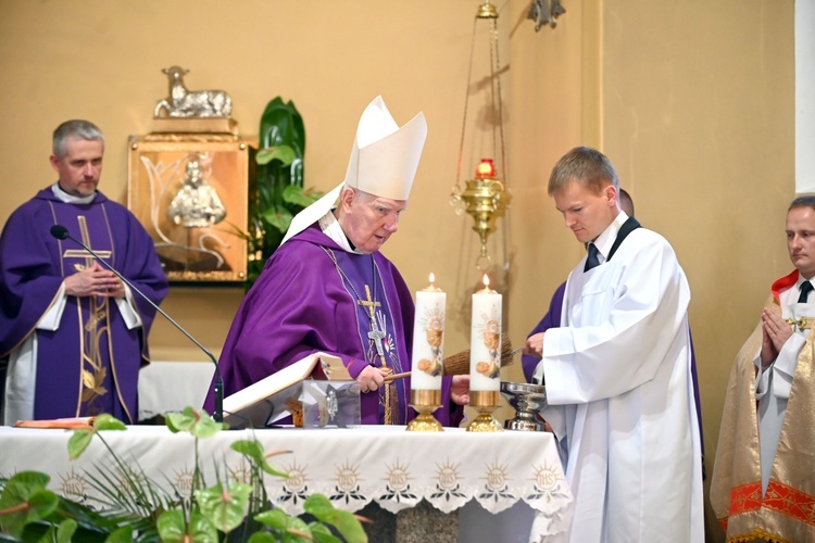 Ząbkowice Śl. Pożegnali ks. Stanisława Matuszewskiego SAC