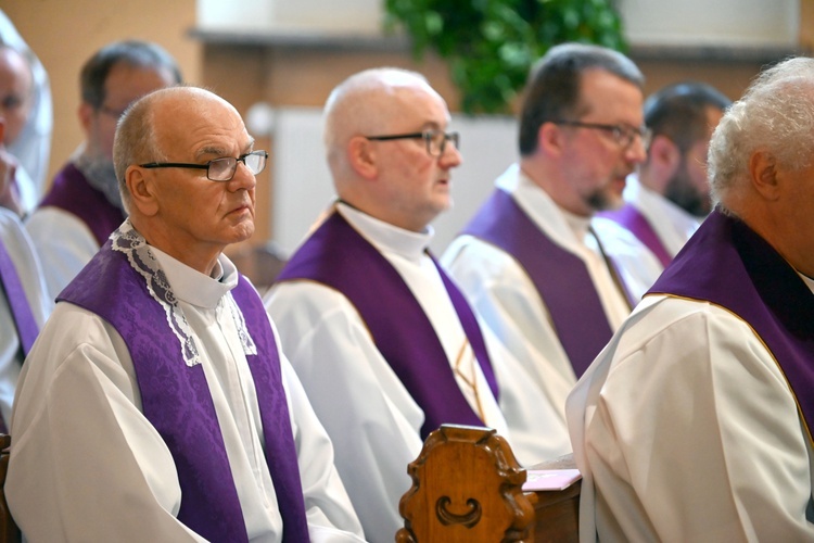 Ząbkowice Śl. Pożegnali ks. Stanisława Matuszewskiego SAC