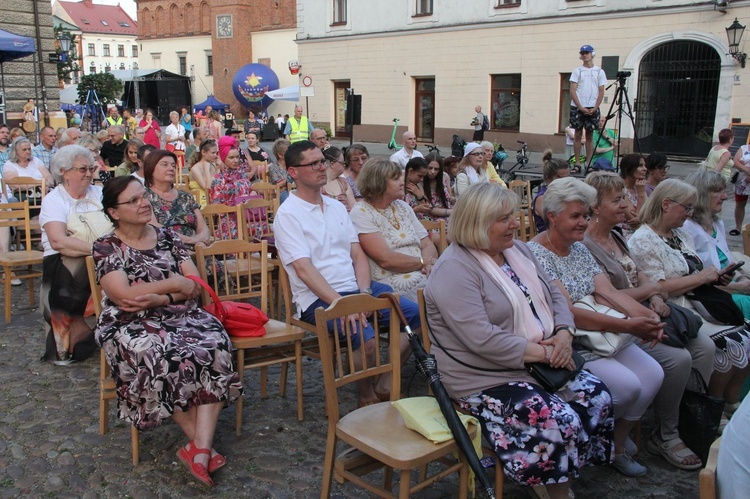 Tarnów. Festiwal naprawdę Dobrej Książki