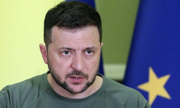 Prezydent Zełenski: rosyjski pocisk trafił w centrum handlowe w Krzemieńczuku, gdzie było ponad 1 tys. osób