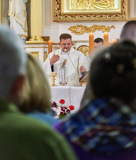 Z Bartnicy do Głuszycy. Pokutna procesja i noc walki za Polskę