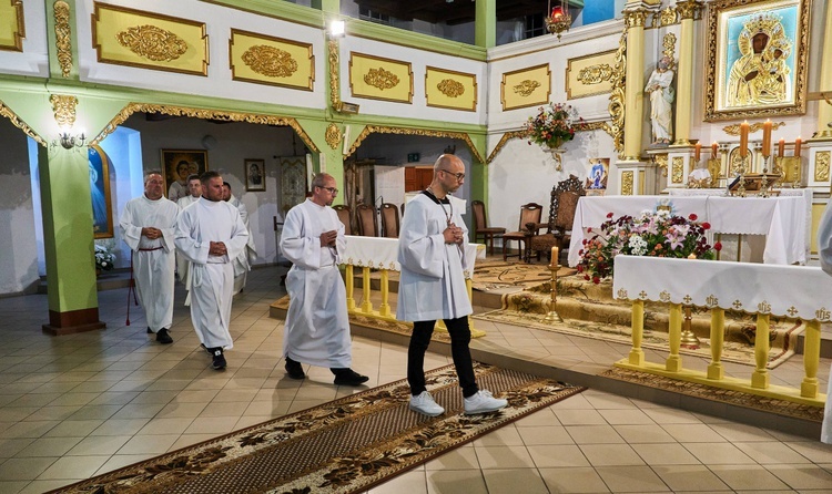 Z Bartnicy do Głuszycy. Pokutna procesja i noc walki za Polskę