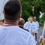 Z Bartnicy do Głuszycy. Pokutna procesja i noc walki za Polskę