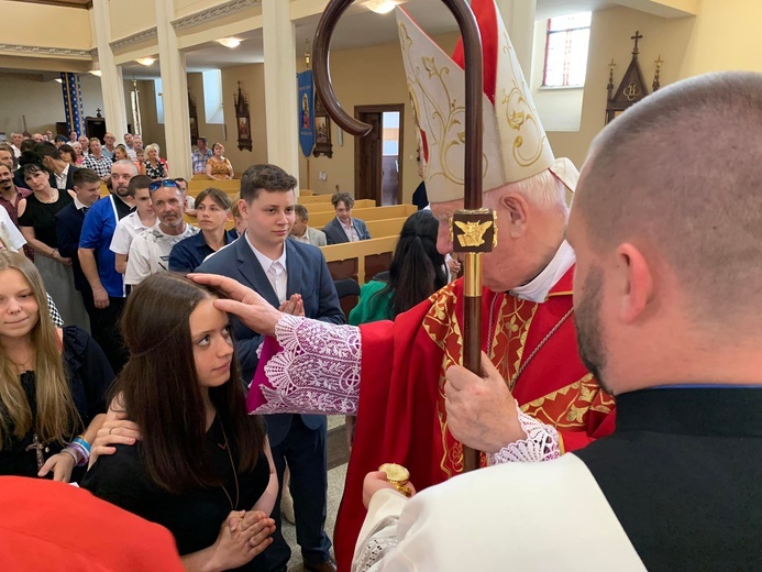 Wałbrzych. Bierzmowanie u św. Barbary z niespodziankami