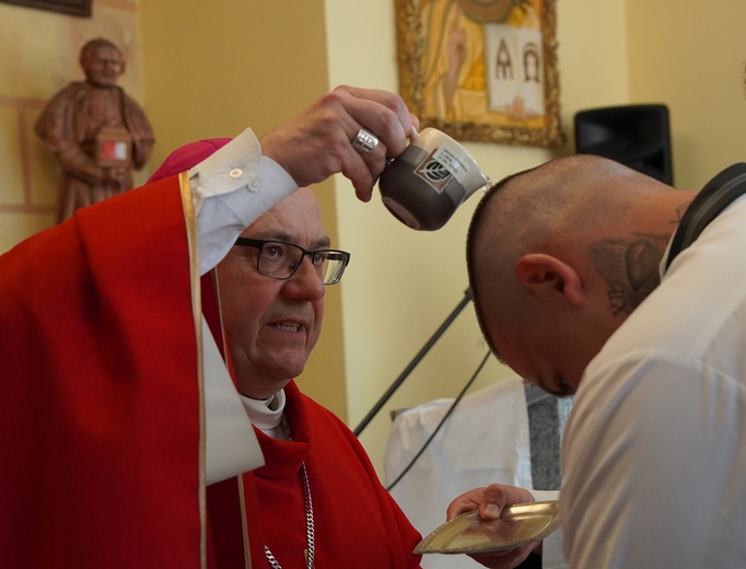 Chrzest, pierwsza Komunia św. i bierzmowanie w Zakładzie Karnym w Wołowie