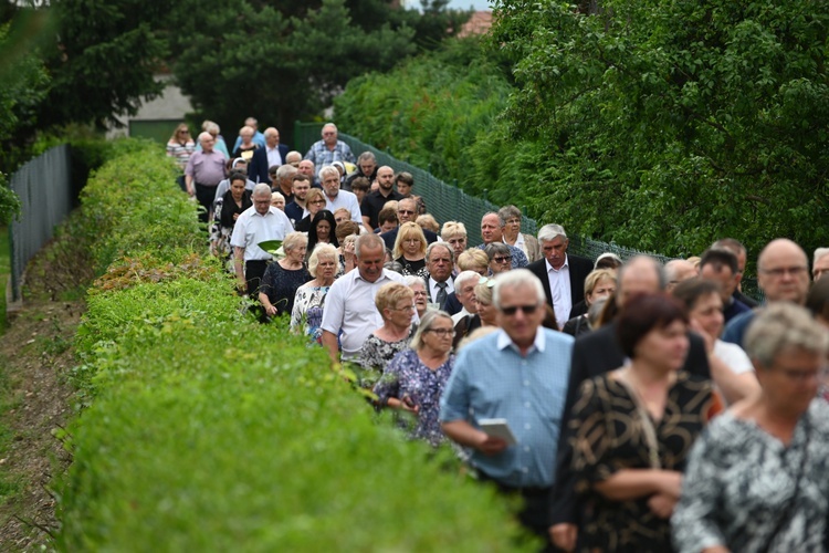 Byczeń. Pogrzeb ks. Władysława Wichrowicza