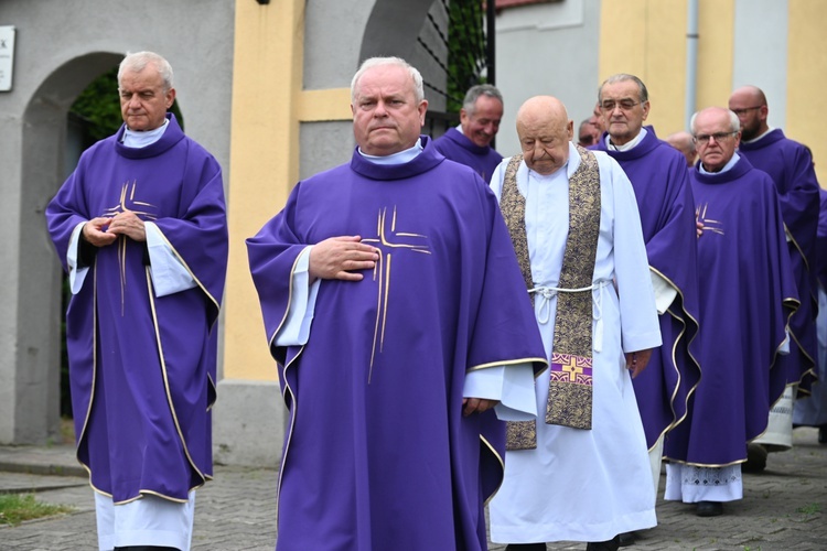 Byczeń. Pogrzeb ks. Władysława Wichrowicza