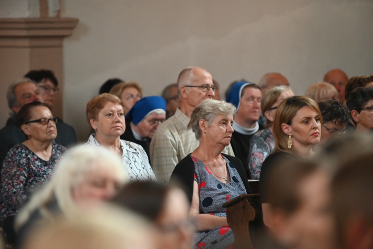 Byczeń. Pogrzeb ks. Władysława Wichrowicza