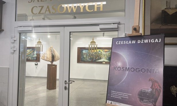 Katowice. Wernisaż wystawy "Czesław Dźwigaj. Kosmogonia" w Muzeum Archidiecezjalnym