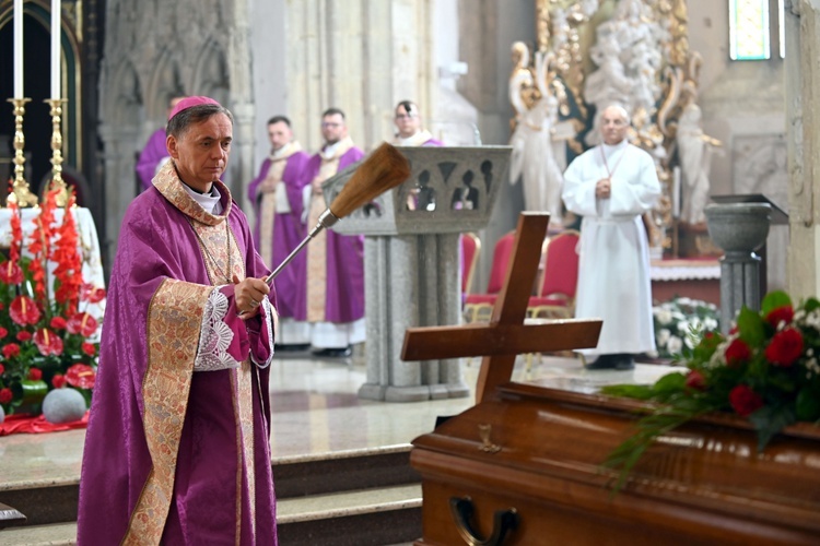 Zmarł Andrzej Czub, wieloletni nadzwyczajny szafarz i lider Odnowy w Duchu Świętym