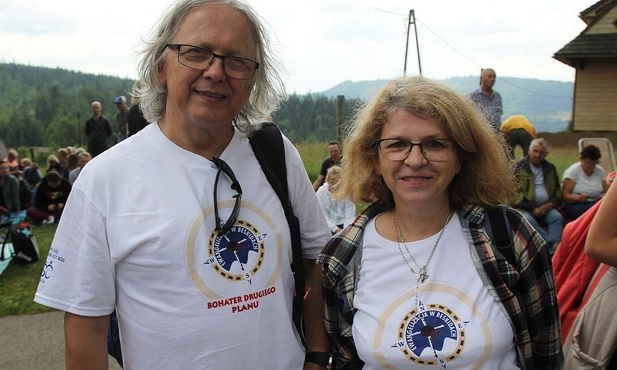 Małżonkowie Bernadeta i Stefan Targoszowie są świeckimi koordynatorami EwB.