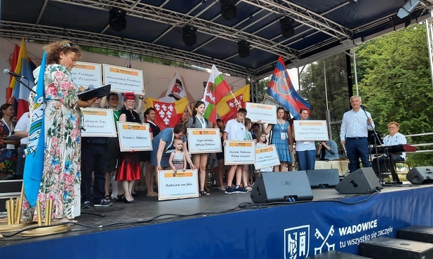 Wadowice. Zjazd Związku Dużych Rodzin "Trzy Plus"