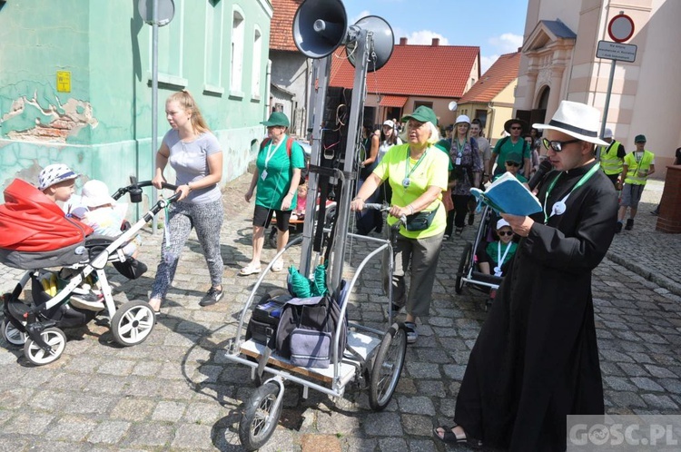 Z Otynia na Jasną Górę