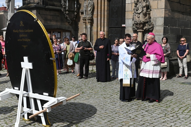 Świdnica. Rozpoczęcie peregrynacji obrazu MB Łaskawej Strażniczki Polski