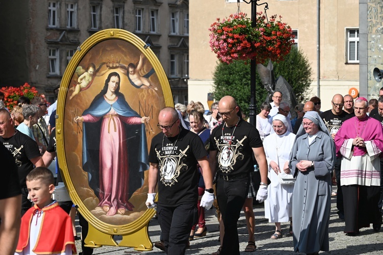 Świdnica. Rozpoczęcie peregrynacji obrazu MB Łaskawej Strażniczki Polski