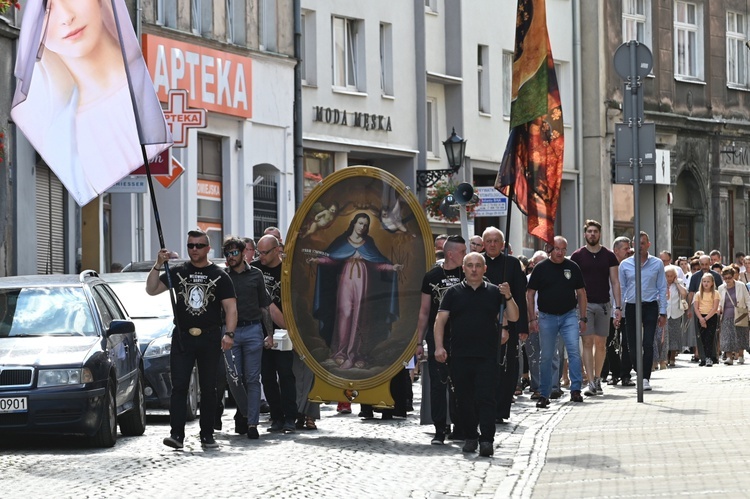 Świdnica. Rozpoczęcie peregrynacji obrazu MB Łaskawej Strażniczki Polski