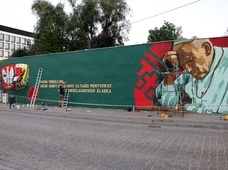 Wielki mural z Janem Pawłem II na Ostrowie Tumskim