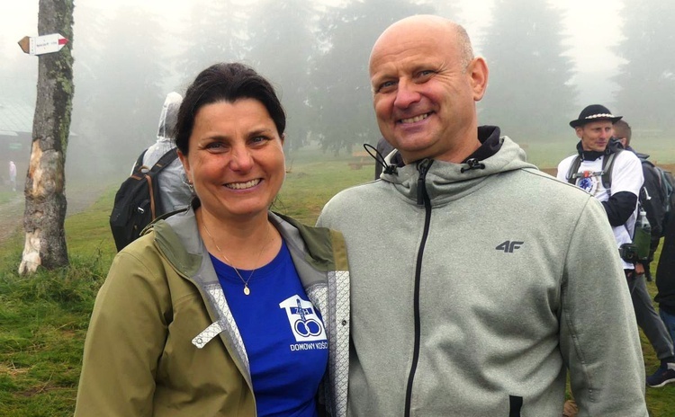 Agnieszka i Roman Elżbieciakowie z Domowego Kościoła koordynowali organizację spotkania na Rysiance.