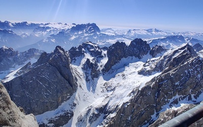 6 osób zginęło, 9 rannych w wyniku oderwania się fragmentu skalnego w Dolomitach