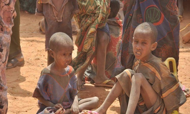 Dzieci w Nigrze zagrożone głodem