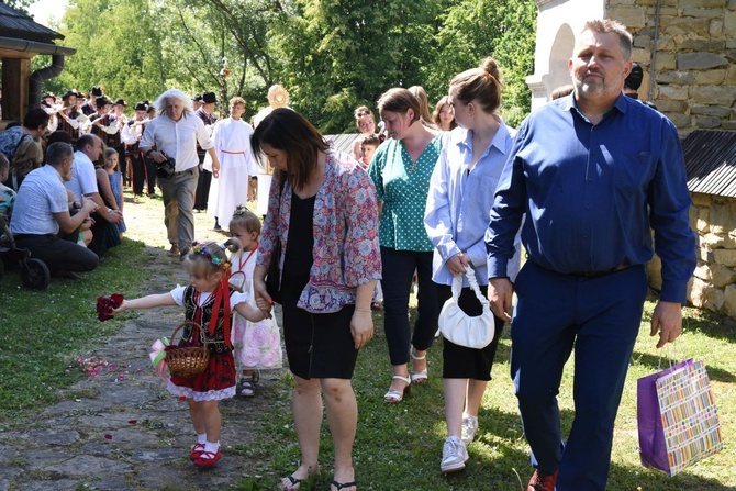 U św. Piotra i Pawła w sądeckim skansenie