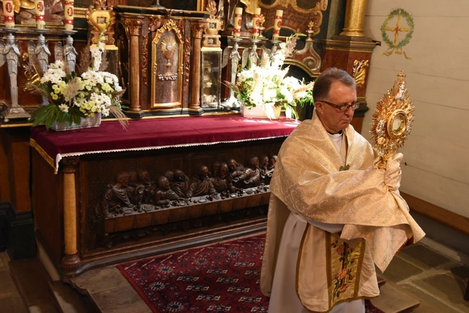 U św. Piotra i Pawła w sądeckim skansenie